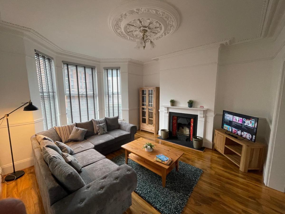 Modern Luxury 3 Bed House Villa Plymouth Exterior photo